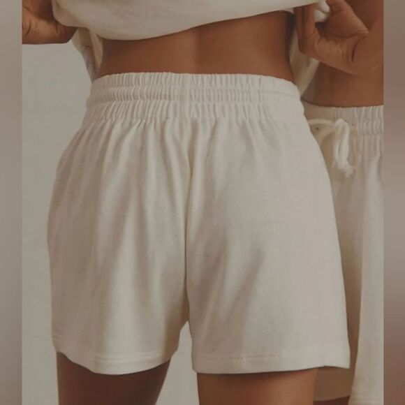 VACANCY The Essential Shorts - Coconut Milk NEW with Tag Size US 4 - Picture 5 of 8